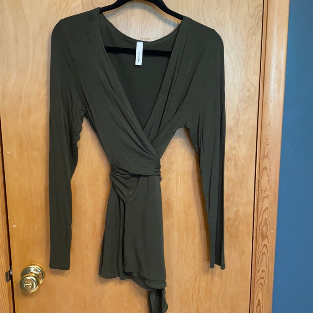 Large green maternity vneck